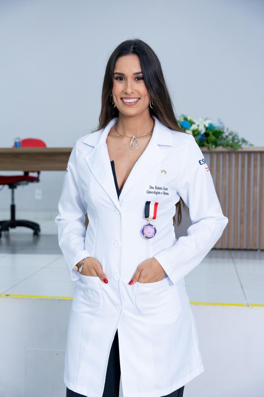 Dra. Roberta Duarte, ginecologista e obstetra em Caruaru/PE